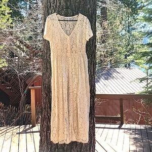 Newfield Vintage White Lace Dress